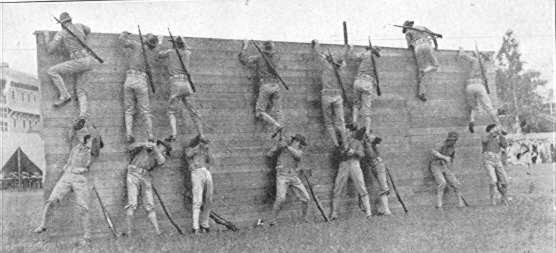 marine1.jpg (29155 bytes)