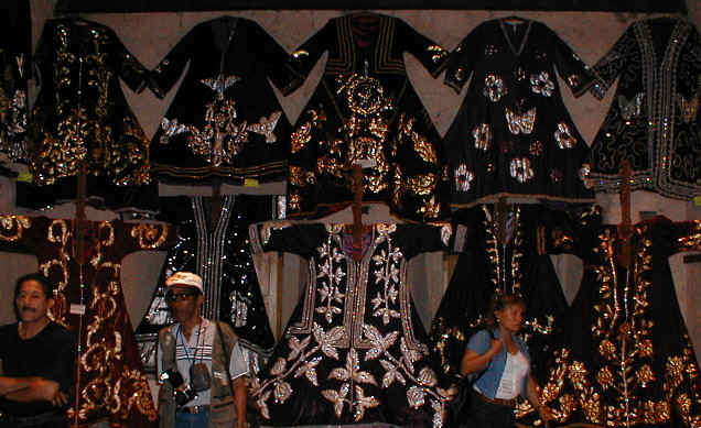 Robes.jpg (100545 bytes)