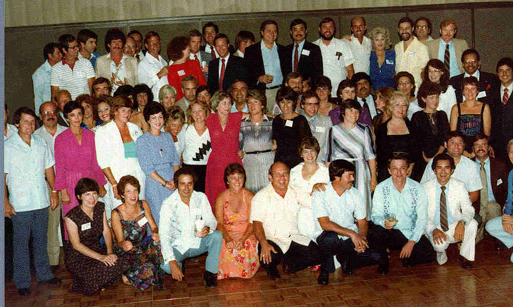 reunion.jpg (72417 bytes)